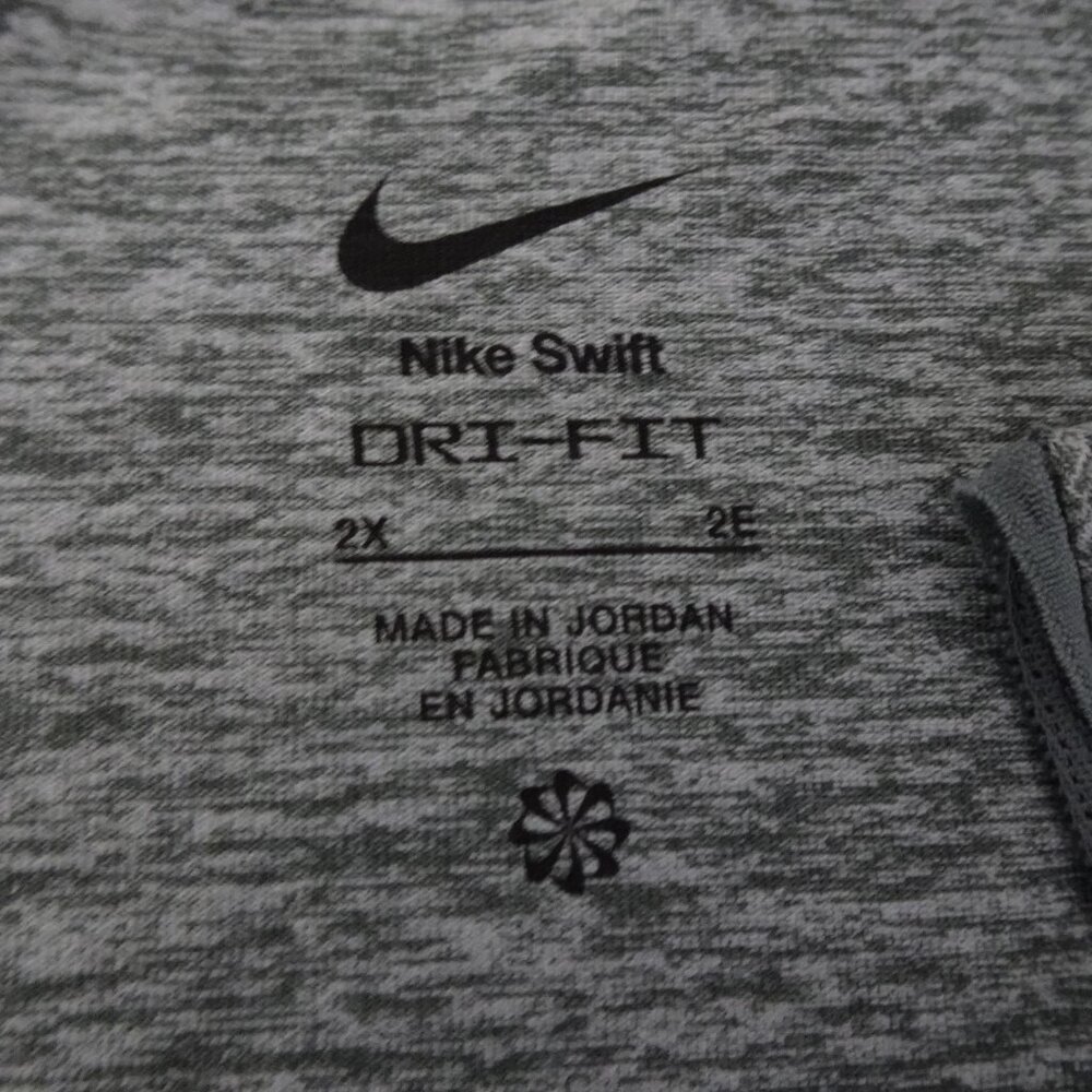Nike Active Dri-Fit Running Top Women's Size 2X Gray Swift-Element UV 1/4-Zip - Picture 7 of 11